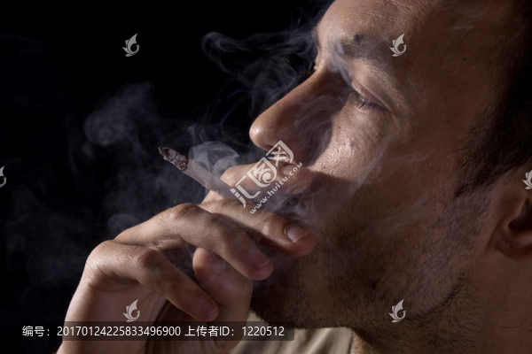 年輕的吸煙者