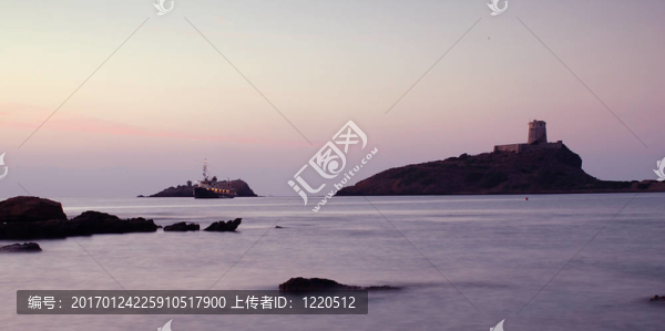 船和燈塔
