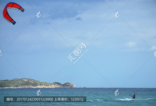 風(fēng)箏沖浪