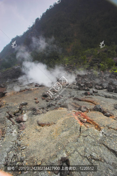 火山口的底部