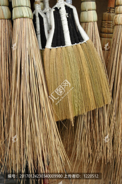 掃帚-匯圖網(wǎng) www.fosd68.com 掃帚