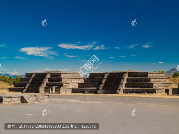 特奧蒂瓦坎金字塔