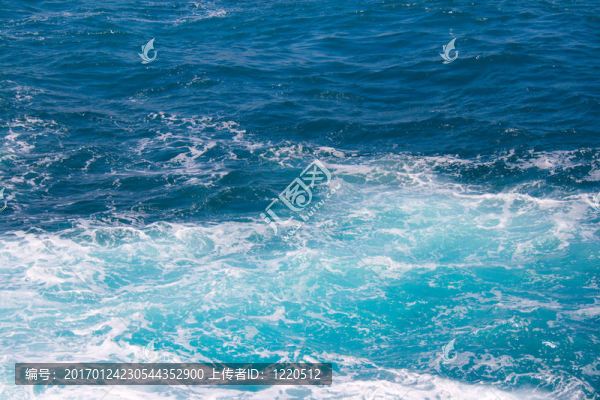 泡沫的海水-匯圖網(wǎng) www.fosd68.com 泡沫的海水