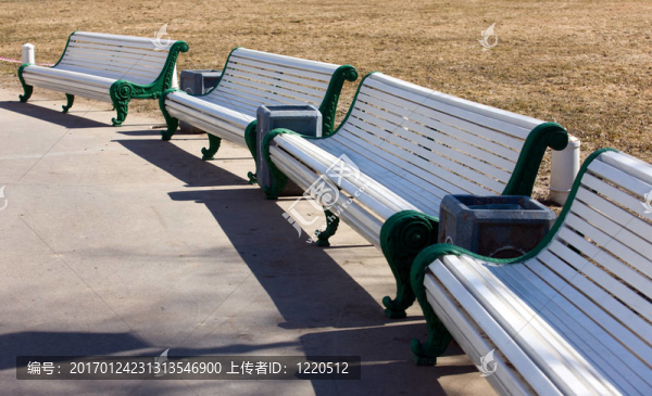 排長(zhǎng)椅-匯圖網(wǎng) www.fosd68.com 排長(zhǎng)椅