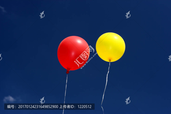 天空中的氣球