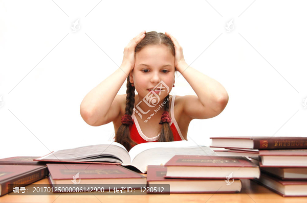 年輕的女孩讀的書(shū)