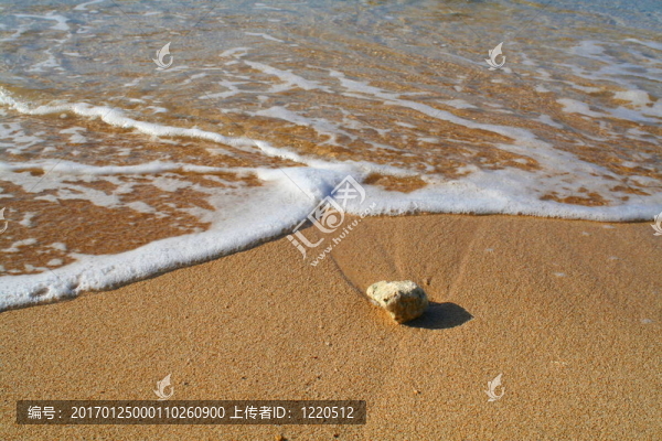 砂中的卵石