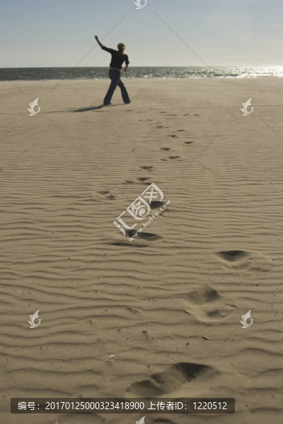 女人在Beach
