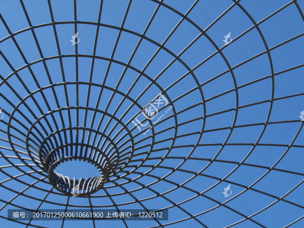 被囚禁的天空