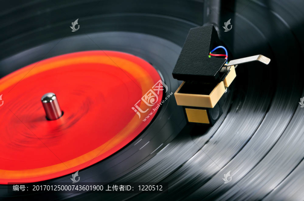 記錄在轉(zhuǎn)臺(tái)