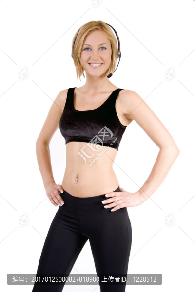 金發(fā)女子健身