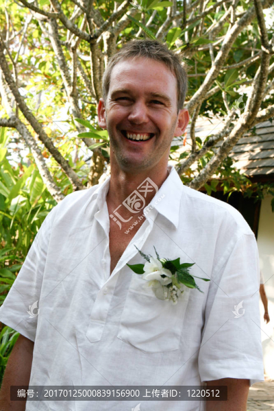 新郎-匯圖網(wǎng) www.fosd68.com 新郎