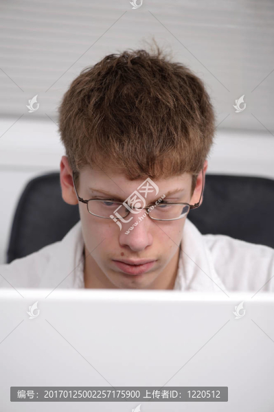 青少年對電腦