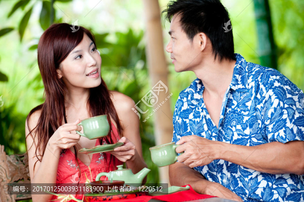 夫婦喝茶