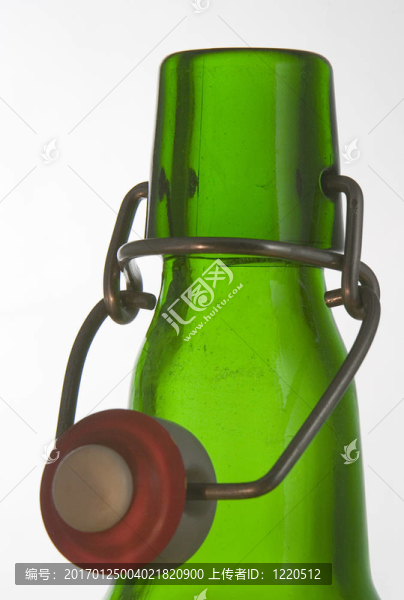 綠色的啤酒瓶