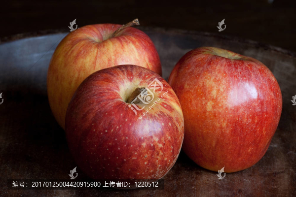 三個蘋果