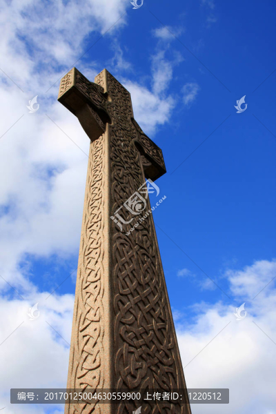 凱爾特十字攻擊藍(lán)天