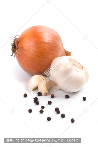 洋蔥；大蒜和黑胡椒