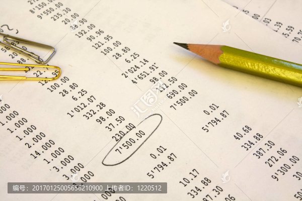財(cái)務(wù)報(bào)告上的鉛筆