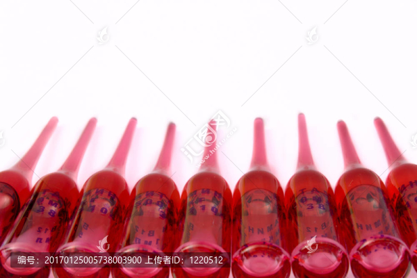 紅色的安瓿