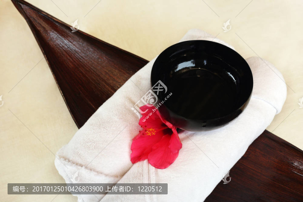 白色卷