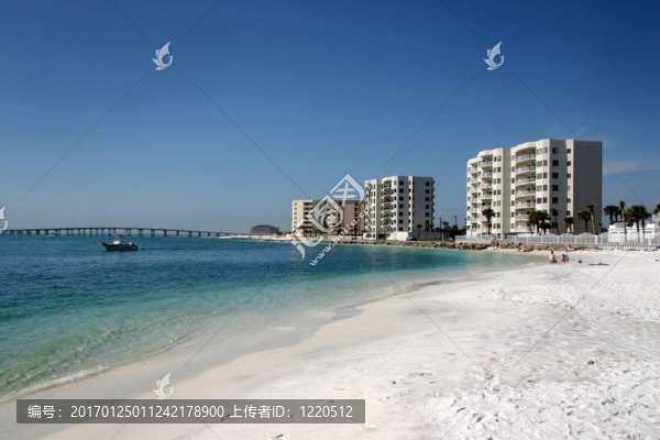 沿著海灘公寓