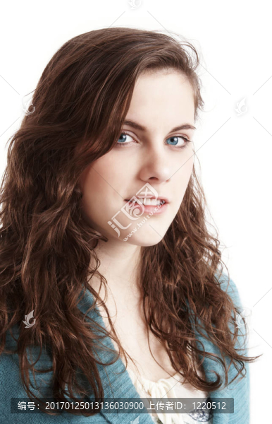 漂亮的黑發(fā)女孩