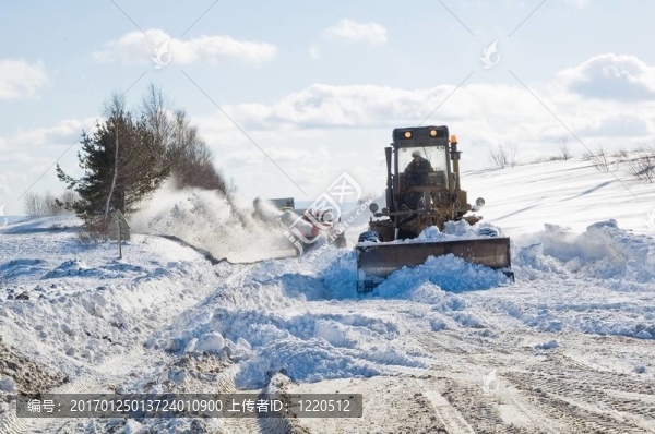 除雪機在工作