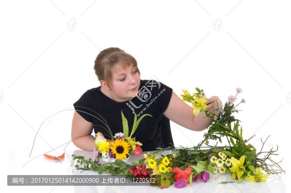 年輕女孩安排鮮花