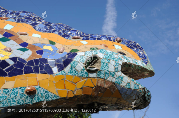安東尼高迪Parc,G錕絜會龍雕塑；西班牙巴塞羅那