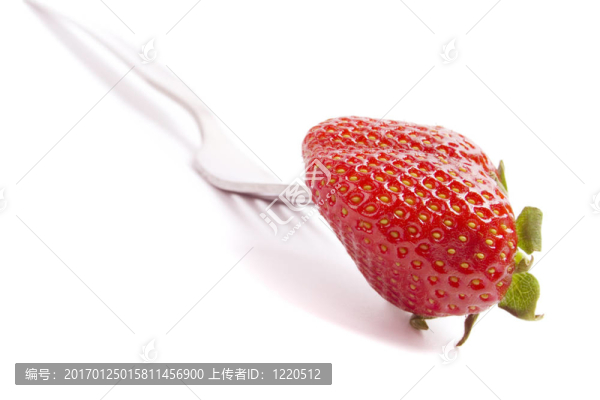 叉子和新鮮草莓