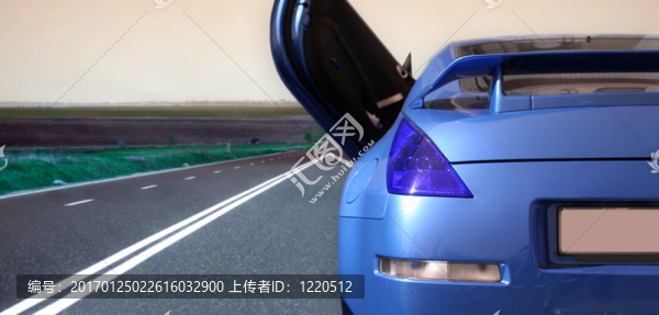 公路上的汽車(chē)