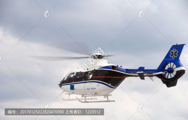 生活helecopter飛行
