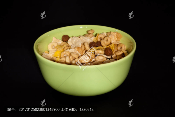 一碗麥片-匯圖網(wǎng) www.fosd68.com 一碗麥片