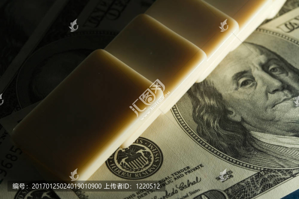 多米諾和美國(guó)元