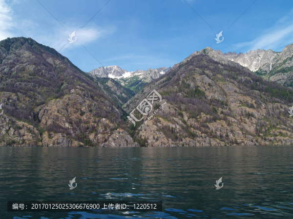 Mountains和奇蘭湖
