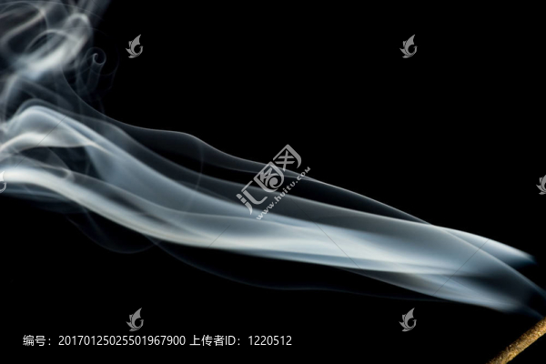 黑藍(lán)黑煙