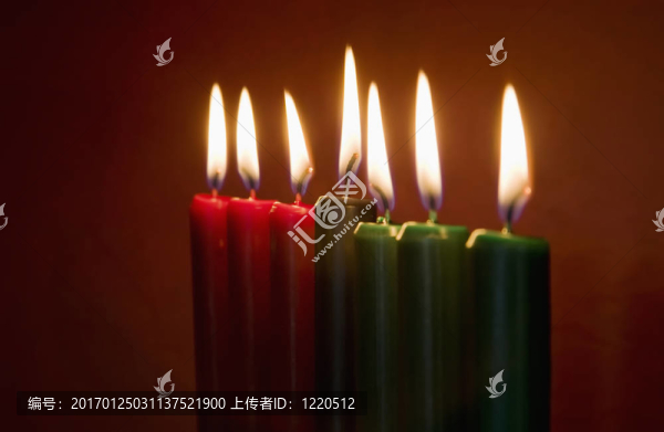 寬扎節(jié)的蠟燭