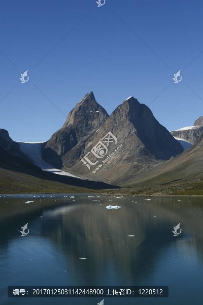 在瑪麗王后達(dá)爾山；格陵蘭島