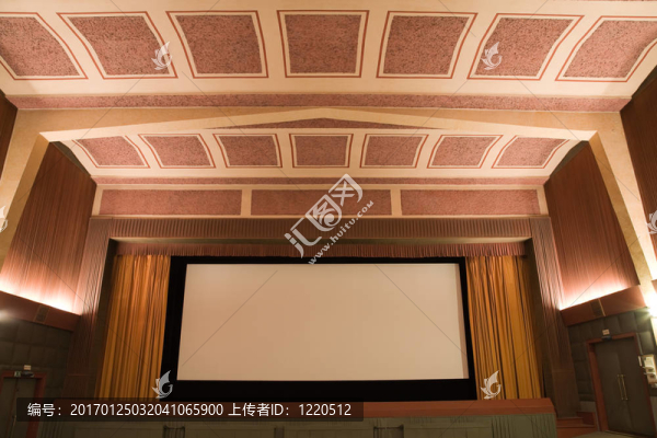 電影院內(nèi)