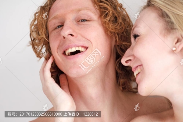 年輕快樂夫婦的肖像