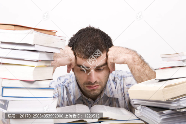 研究人-匯圖網(wǎng) www.fosd68.com 研究人