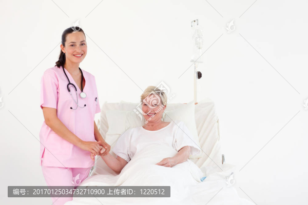 幫助一位老年病人