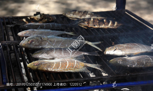 煮魚(yú)-匯圖網(wǎng) www.fosd68.com 煮魚(yú)