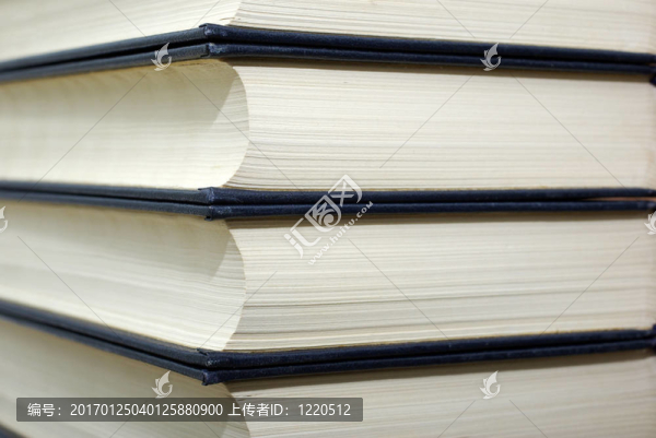 用于紋理和背景的舊書堆。