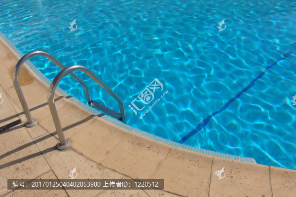 水