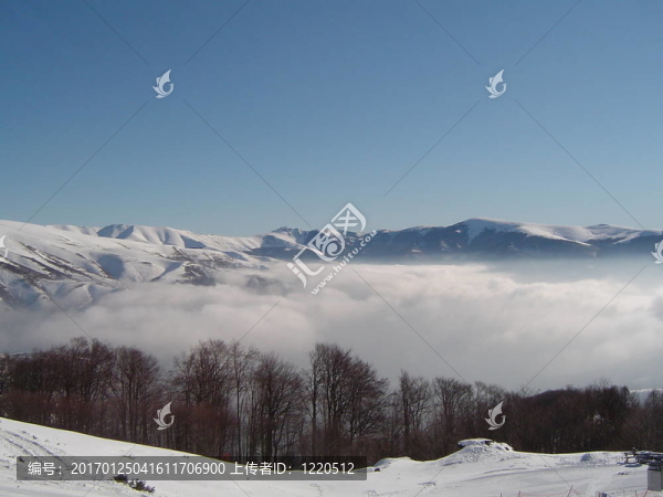 Mountains的云