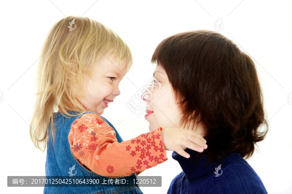 母親和女兒的畫像白色