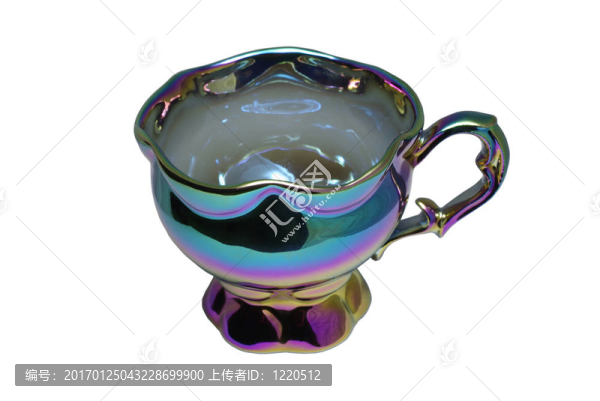 變色龍的顏色茶杯孤立在白色背景。