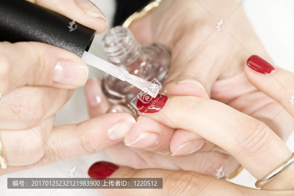 美甲過程
